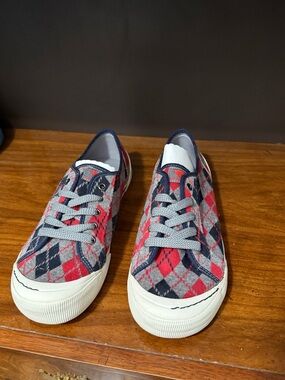 Rocket Dog Argyle Plaid Lace-Up Sneakers - Red & Navy